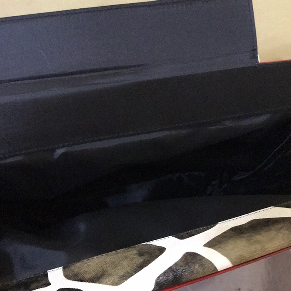 Miche Magnetic Bag Prima, Miche Red Trim Giraffe, SHELL ONLY, Faux Leather - Picture 7 of 7